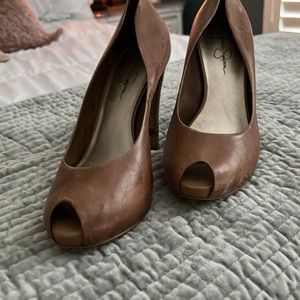 Jessica Simpson heels!